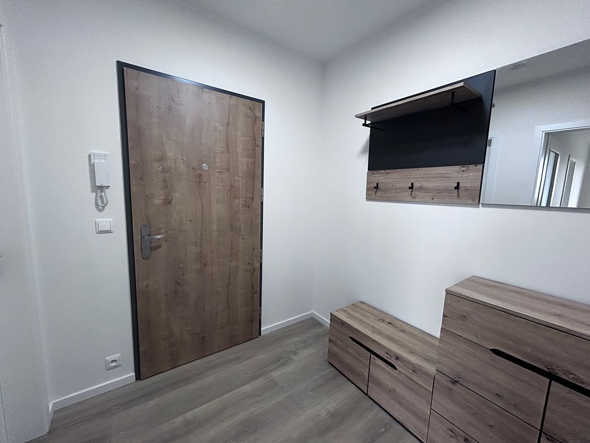 Pronájem bytu 2+kk 50 m² – fotografie 4