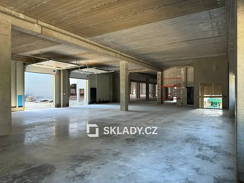 Pronájem skladového prostoru 956 m², Nehvizdy – náhled fotky 3