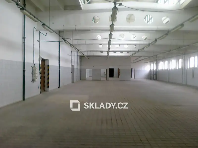Pronájem skladového prostoru 500 m², Olomouc – náhled fotky 1