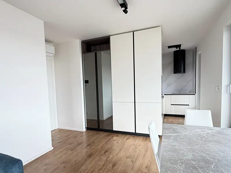 Pronájem bytu 2+kk 65 m², Praha – náhled fotky 2
