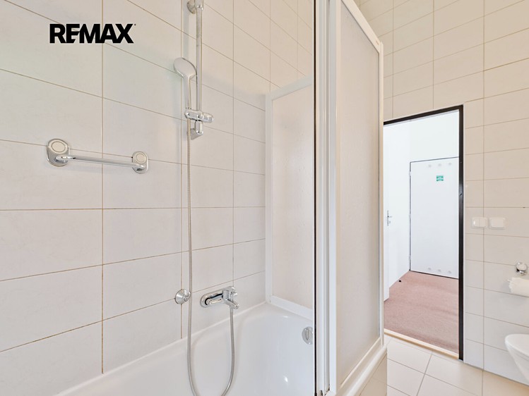 Комерційне приміщення на продаж, 87 м² (16 з 35)