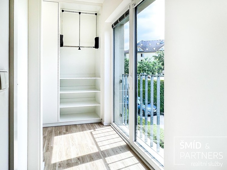 Wohnung 1+kk zum Kauf, 32 m² (8 von 32)
