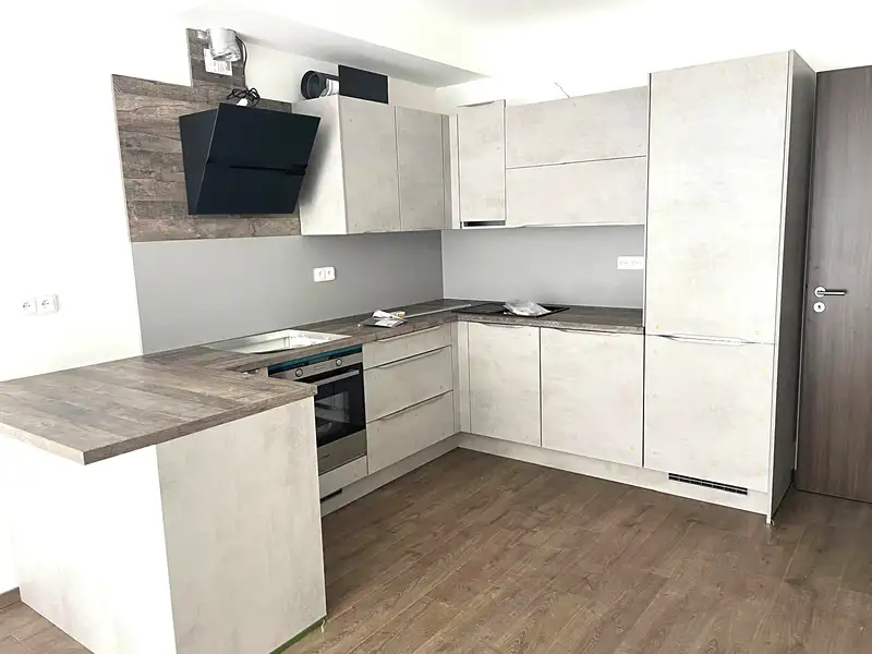 Pronájem bytu 2+kk 55 m², Praha – náhled fotky 1
