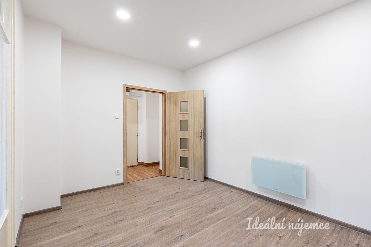 Pronájem bytu 2+kk 41 m² – fotografie 5