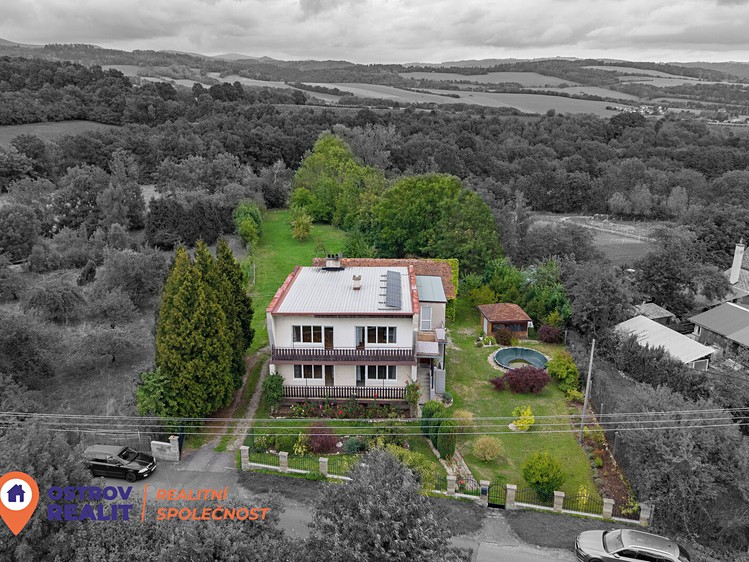 Haus zum Kauf, 280 m² (2 von 58)
