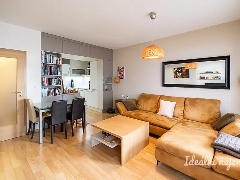 Pronájem bytu 2+kk 59 m², Praha – náhled fotky 2