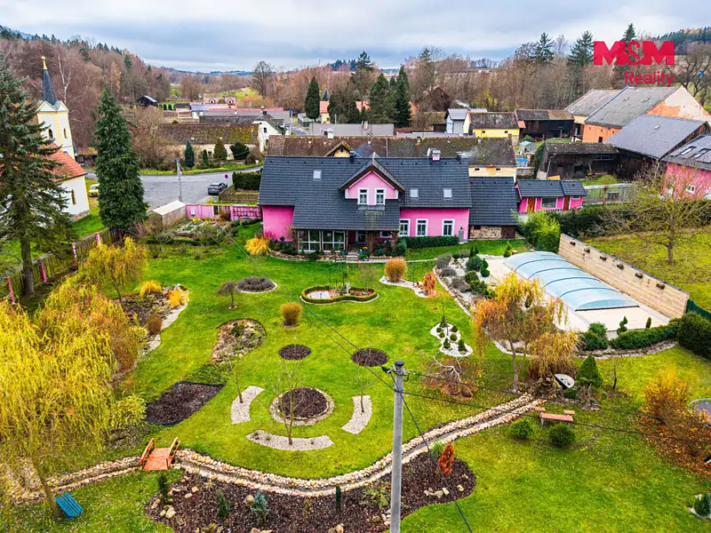 Prodej rodinného domu 433 m², pozemek 3735 m², Přimda – náhled fotky 2