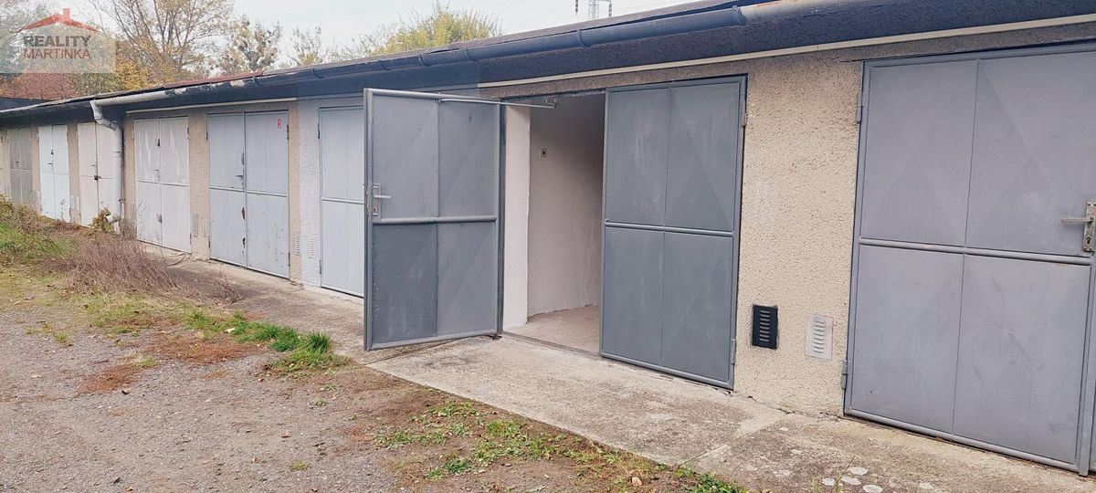 Pronájem garáže 19 m², Valašské Meziříčí – fotka 1 z 3