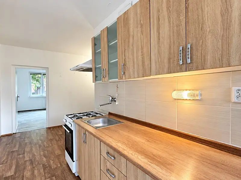 Pronájem bytu 2+1 57 m², Jirkov – náhled fotky 3