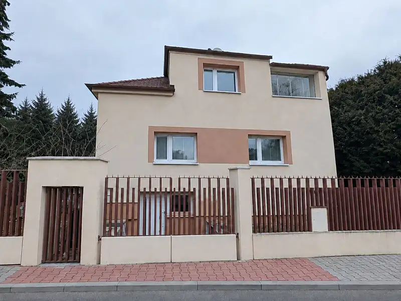 Pronájem apartmánů 162 m², Praha – náhled fotky 1