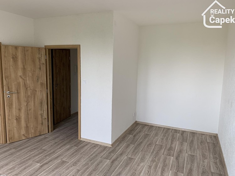 Pronájem bytu 1+1, 31 m² (5 z 6)