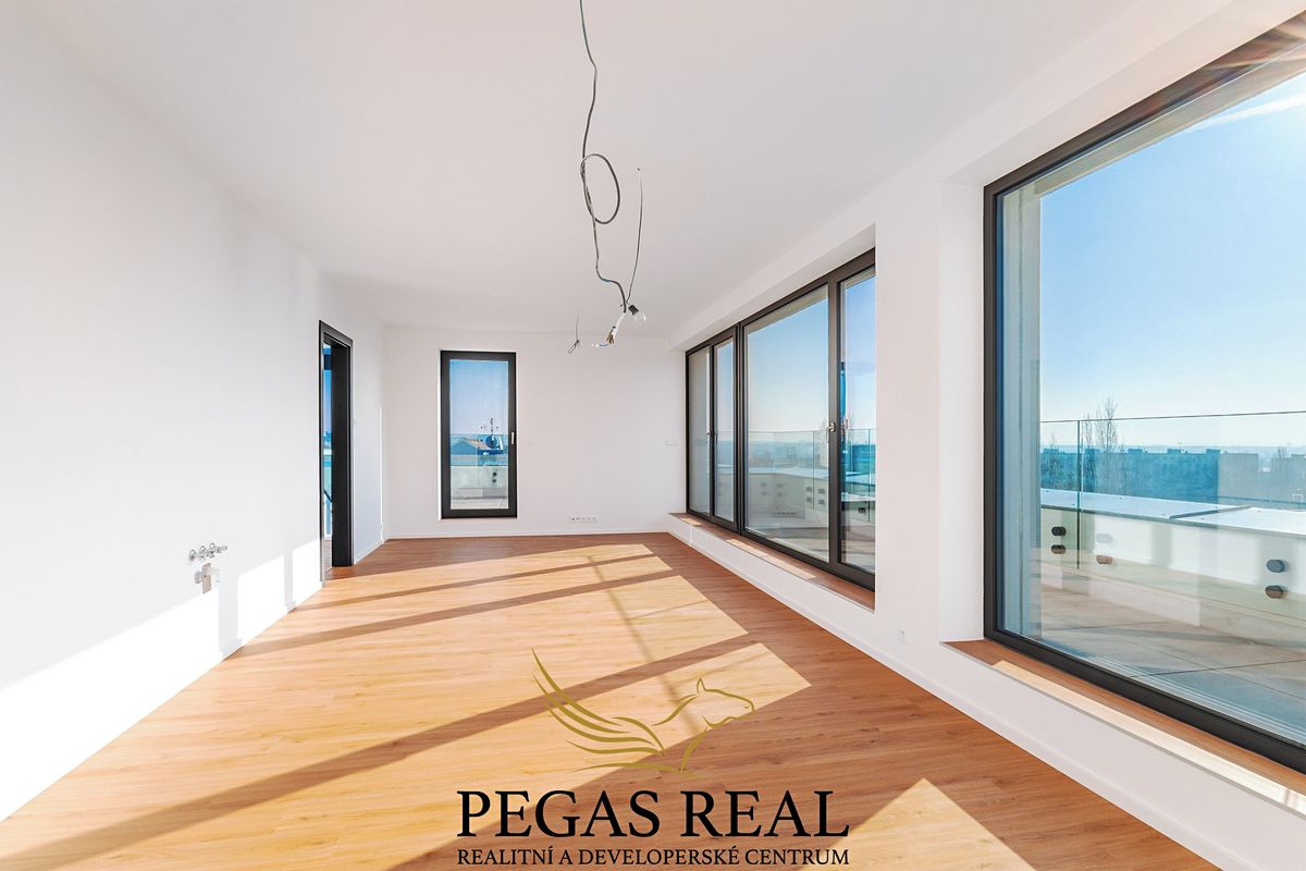 Pronájem bytu 3+kk 83 m² – fotografie 4