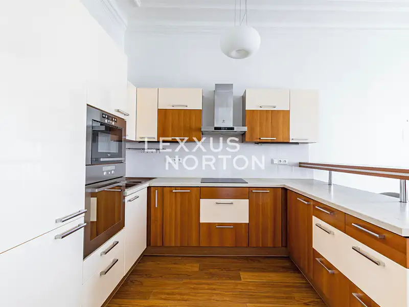 Pronájem bytu 4+1 154 m², Praha – náhled fotky 2