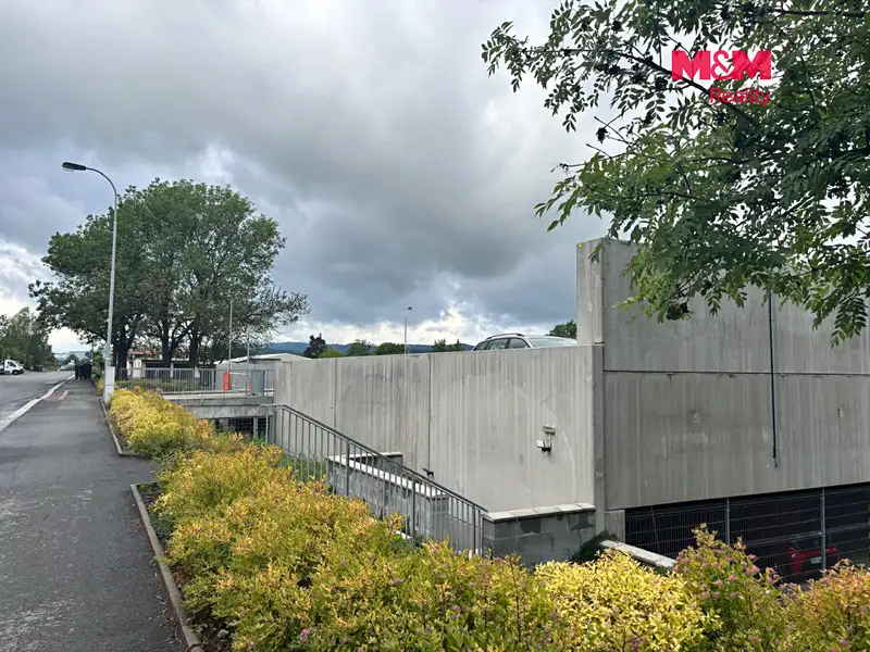 Pronájem garážového stání 13 m², Klatovy – náhled fotky 2