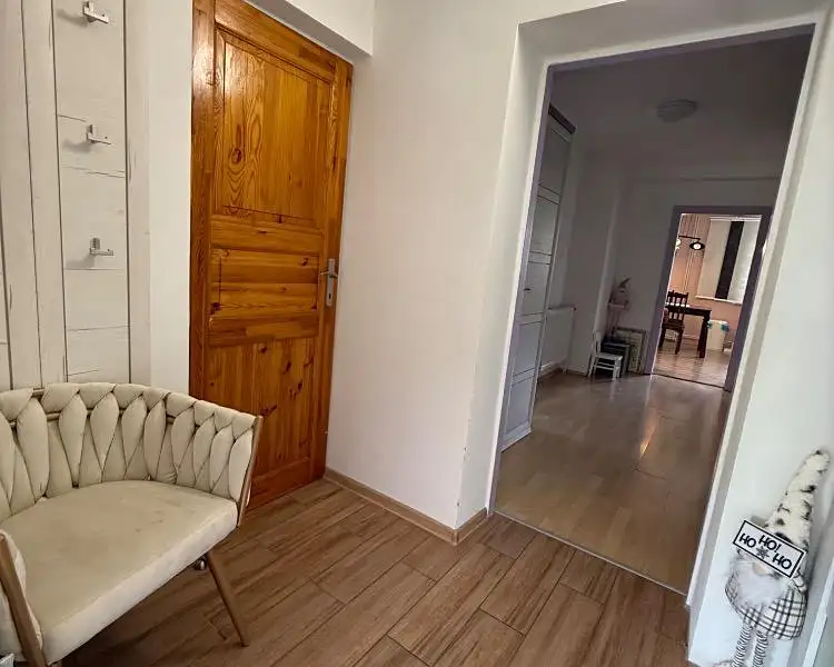 Prodej rodinného domu 160 m², pozemek 652 m², Hrušov – náhled fotky 2