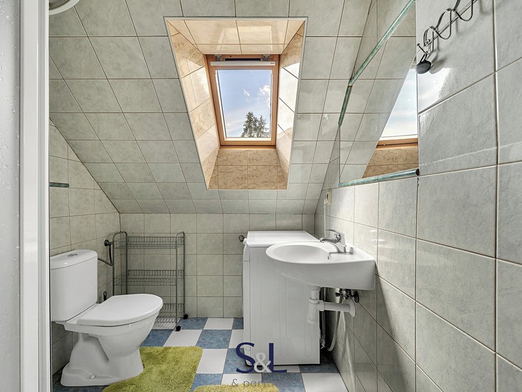 Комерційне приміщення на продаж, 200 м² (78 з 92)