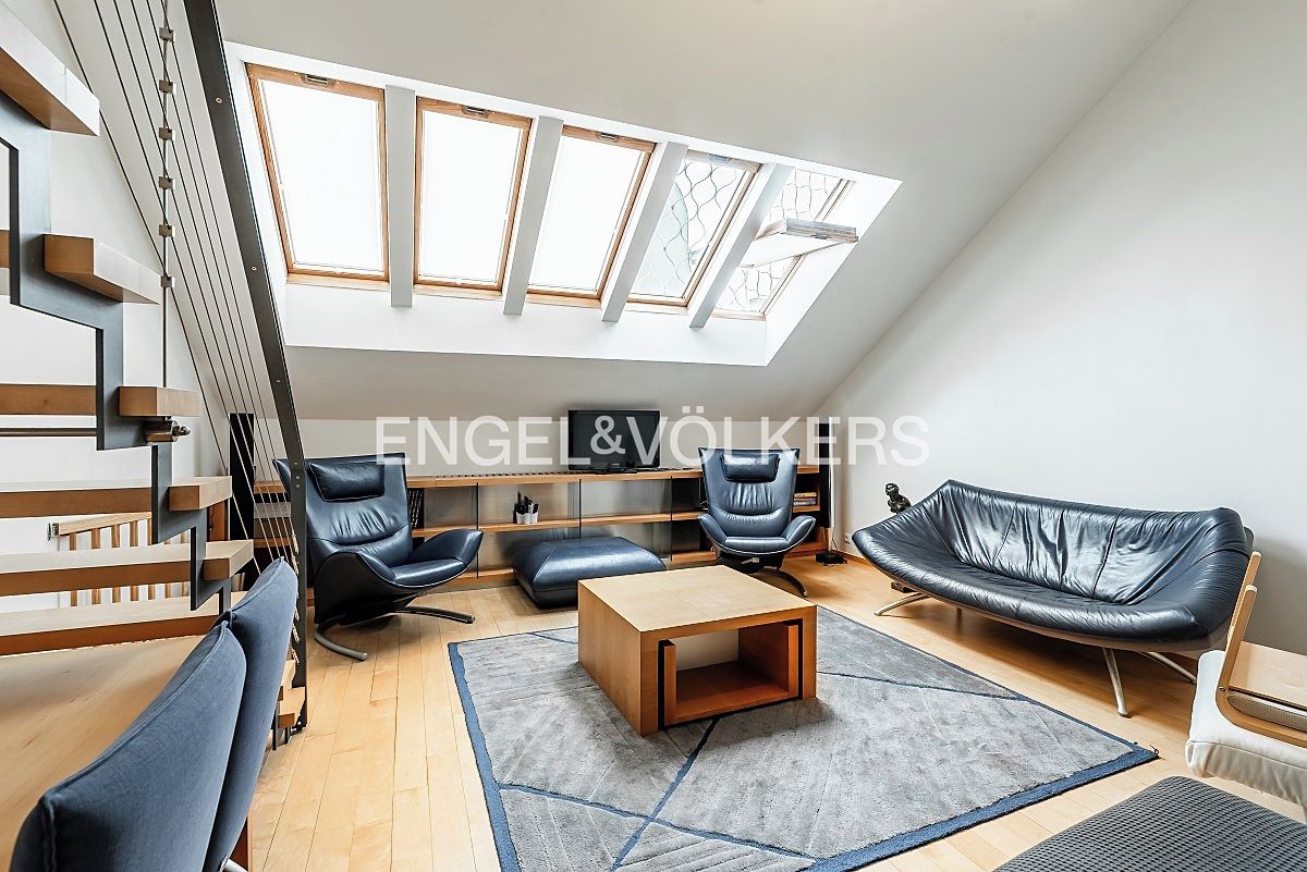 Pronájem bytu 4+kk 135 m²