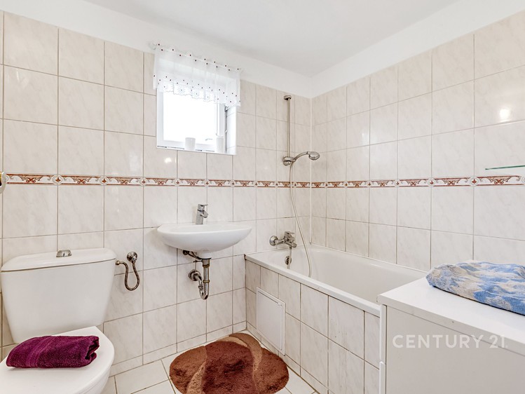 Prodej domu, 121 m² (13 z 28)