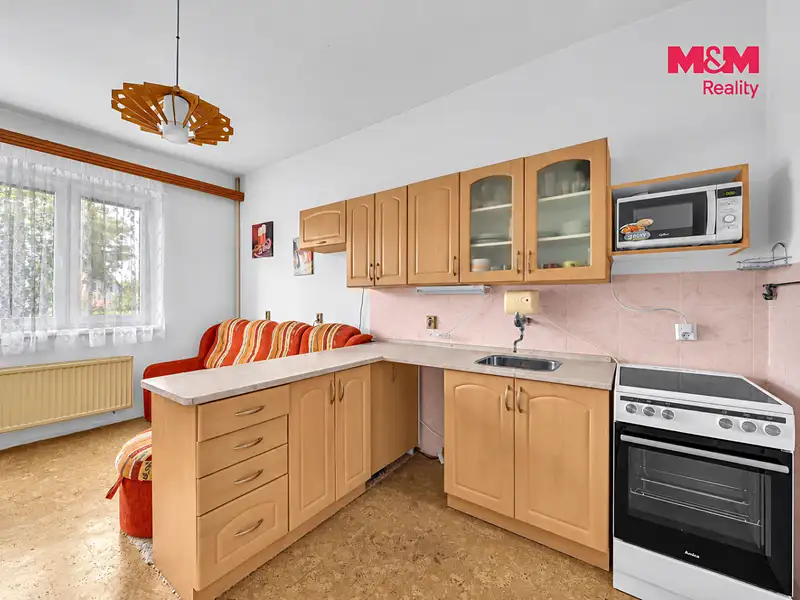 Prodej rodinného domu 103 m², pozemek 386 m², Pardubice – náhled fotky 3