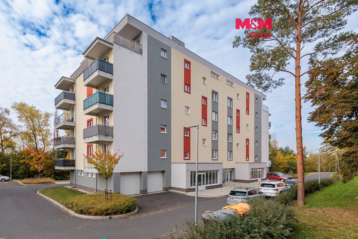 Prodej bytu 2+kk 39 m², Nová Role – fotka 1 z 3