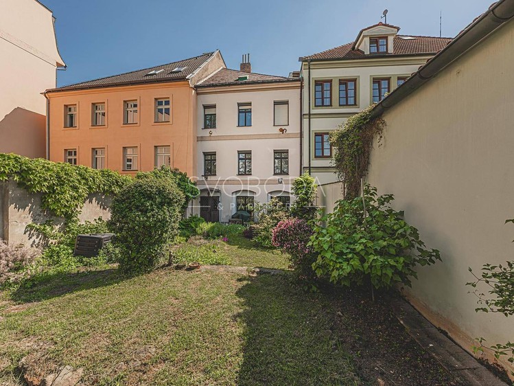 Prodej komerčního prostoru, 582 m² (21 z 35)