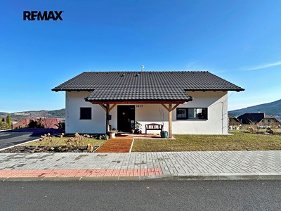 Prodej domu, 140 m² (3 z 33)