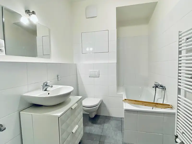 Pronájem bytu 1+kk 36 m², Olomouc – náhled fotky 3