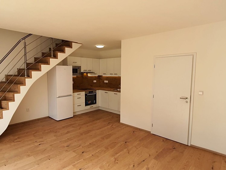 Wohnung 4+kk zum Kauf, 90 m² (1 von 17)