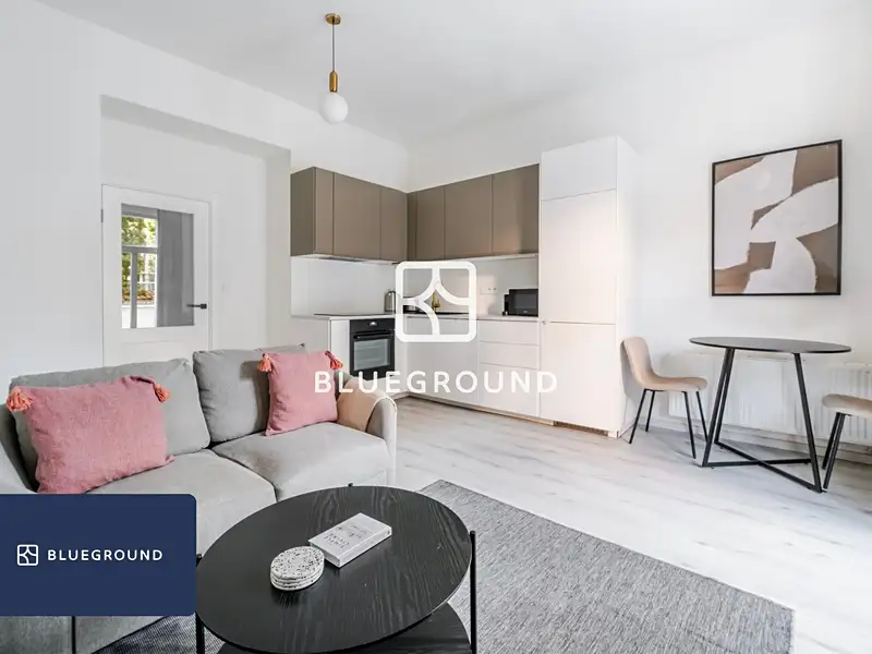 Pronájem bytu 2+kk 50 m², Praha – náhled fotky 1