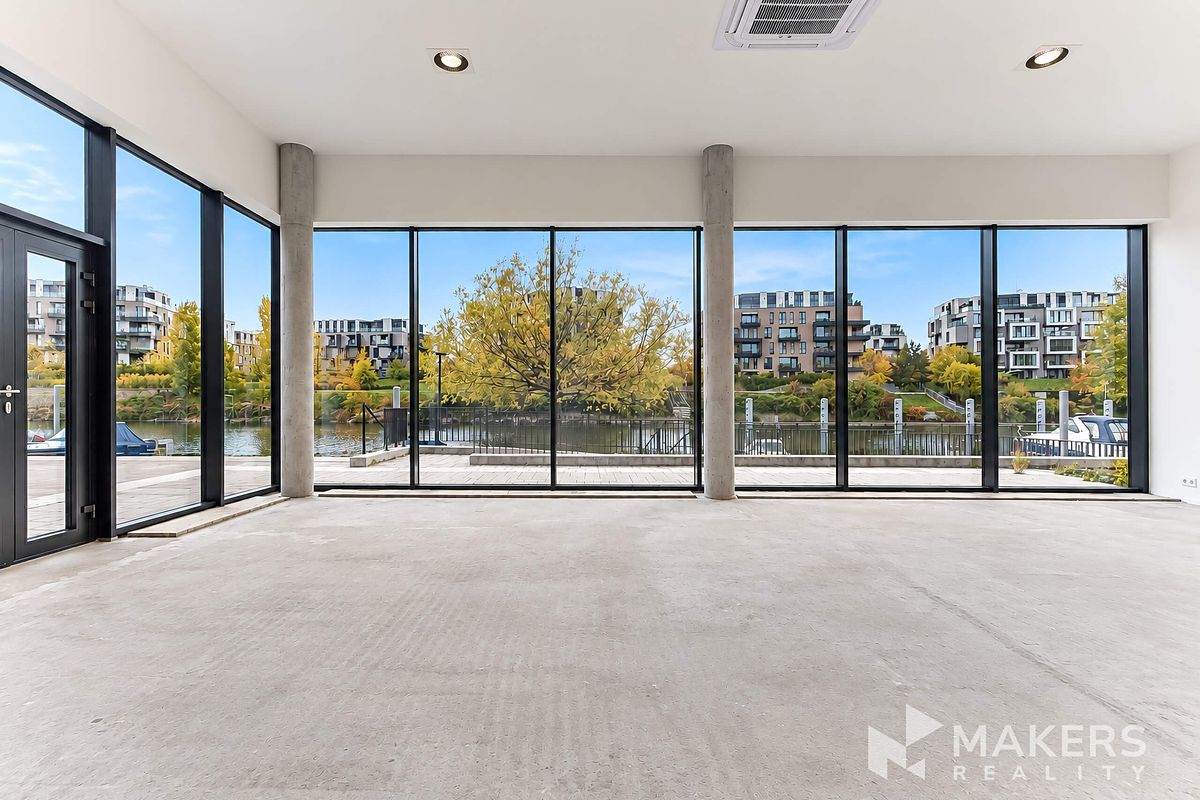Pronájem obchodního prostoru 101 m², Praha – fotka 1 z 3
