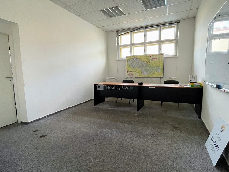 Комерційне приміщення на продаж, 580 м² (13 з 17)