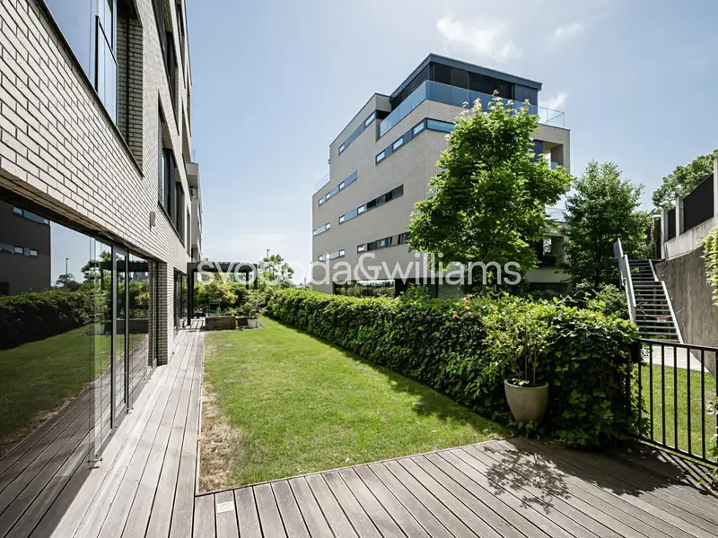 Prodej bytu 4+kk 144 m², Praha – náhled fotky 2