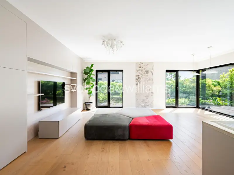 Prodej bytu 4+kk 144 m², Praha – náhled fotky 3