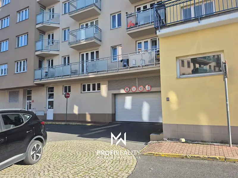 Prodej garážového stání 13 m², Praha – náhled fotky 2