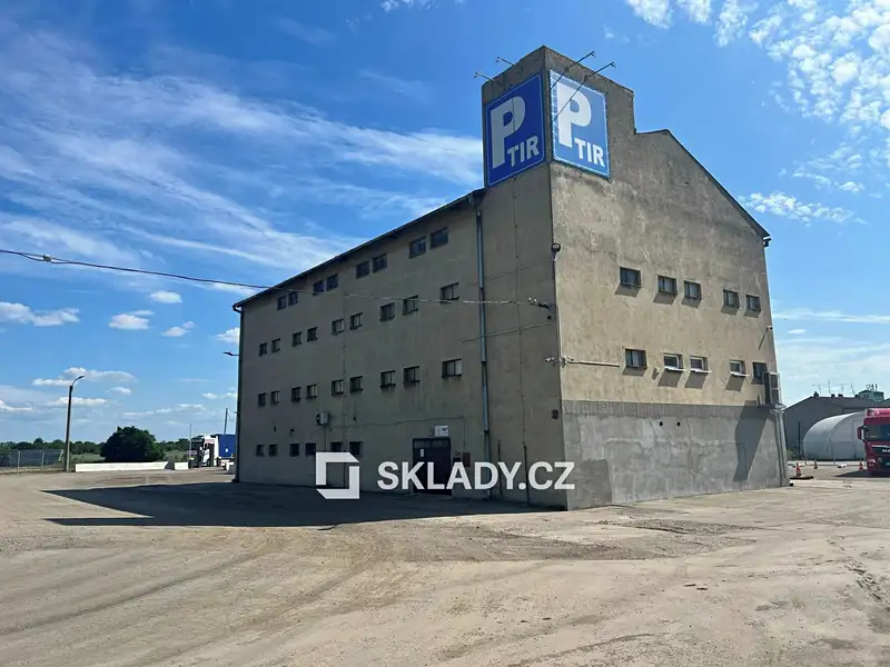 Pronájem skladového prostoru 1600 m², Podivín – náhled fotky 1