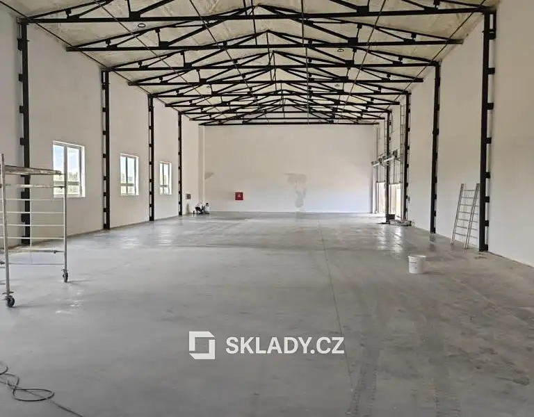 Pronájem skladového prostoru 446 m², Strakonice – náhled fotky 1
