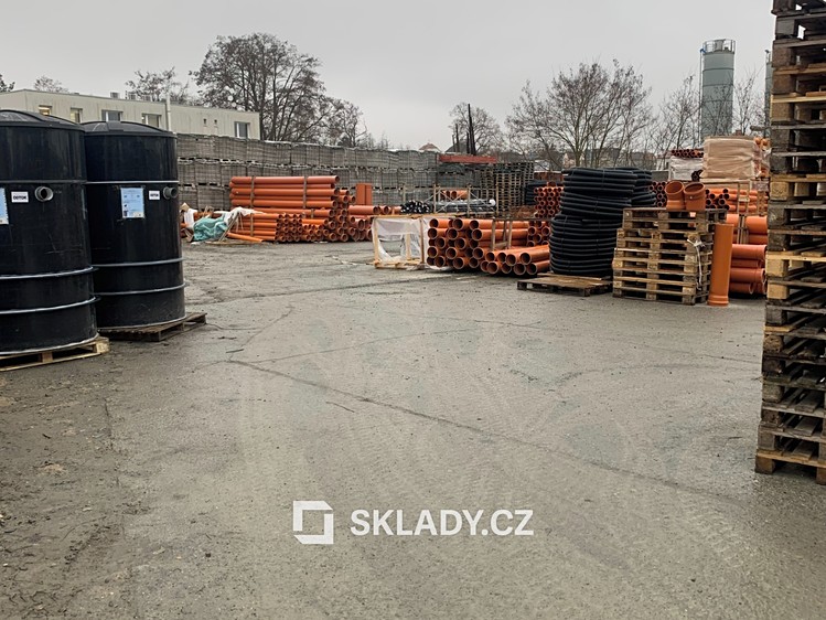 Pronájem komerčního prostoru, 2 700 m² (9 z 13)