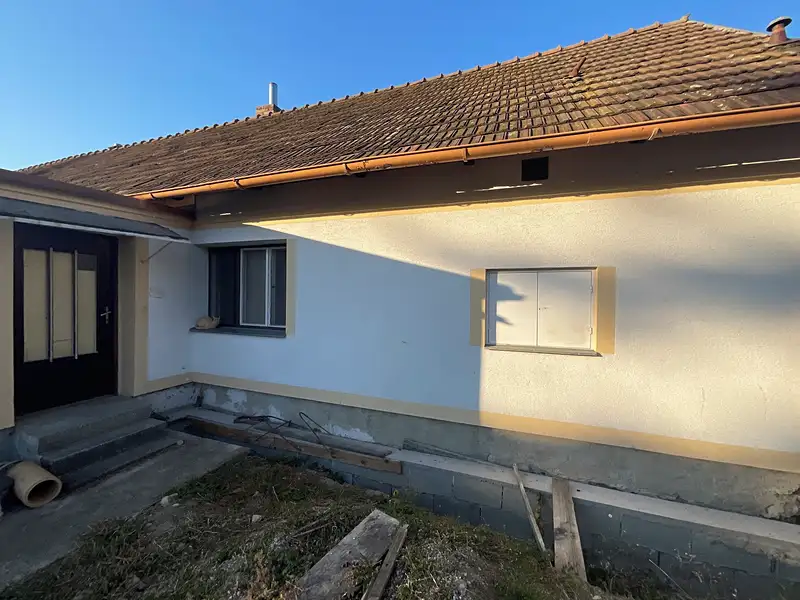 Prodej rodinného domu 297 m², pozemek 2972 m², Zhoř – náhled fotky 2