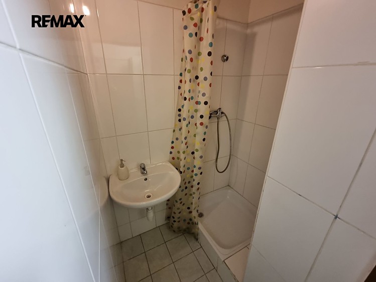 Комерційне приміщення на продаж, 136 м² (18 з 18)