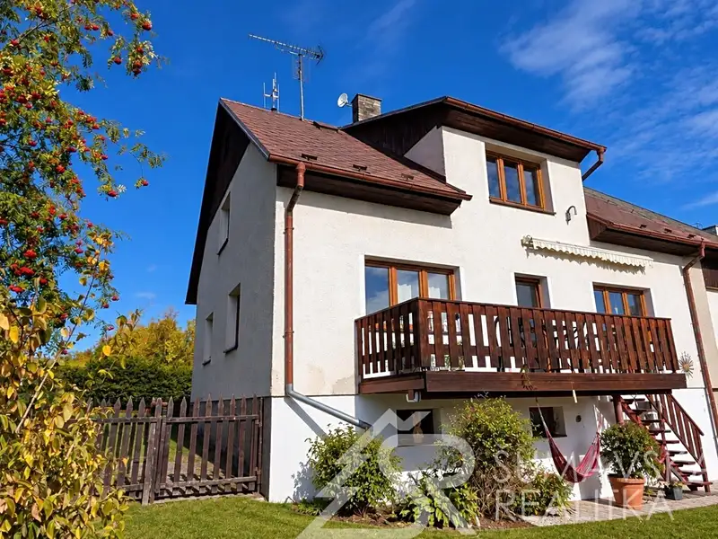 Prodej rodinného domu 202 m², pozemek 916 m², Kašperské Hory – náhled fotky 2
