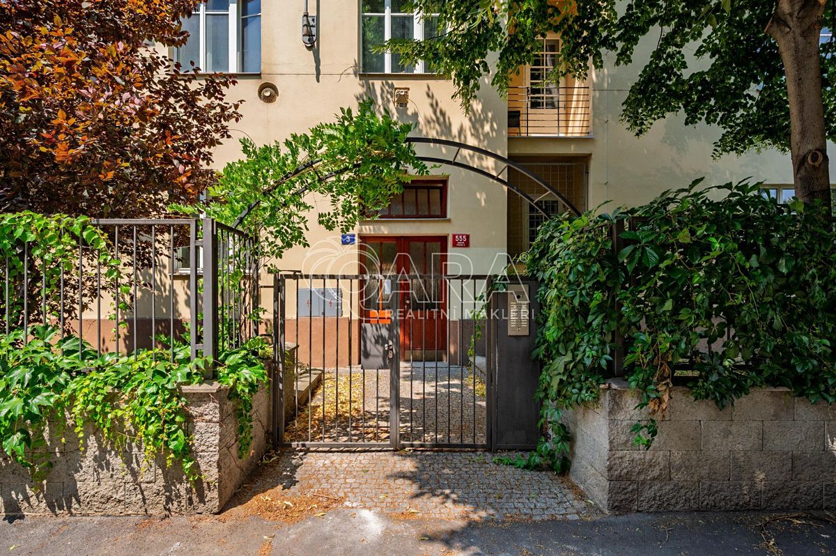 Prodej bytu 1+1 53 m², Praha – fotka 1 z 3
