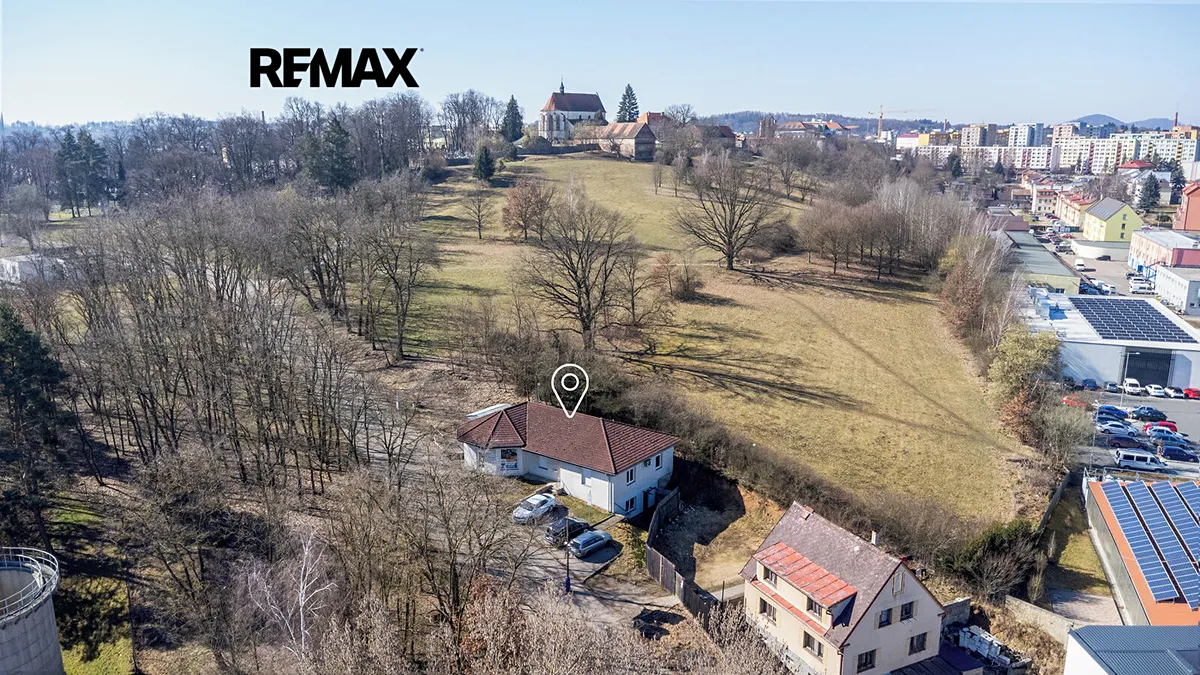 Prodej rodinného domu 227 m², pozemek 749 m²