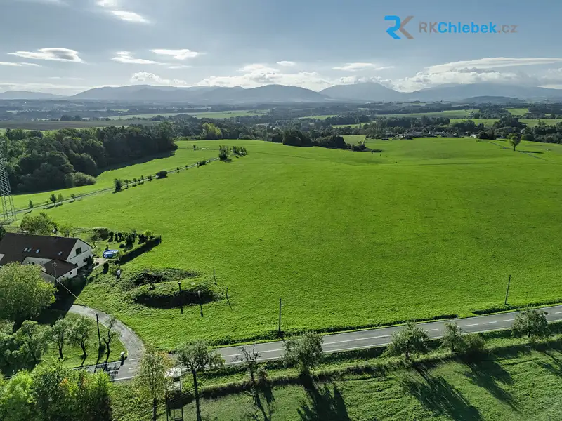 Prodej stavebního pozemku 3667 m², Bruzovice – náhled fotky 2