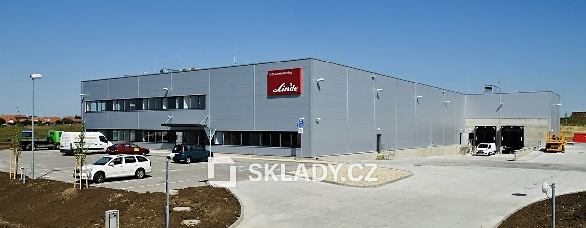 Pronájem skladového prostoru 19000 m², Staňkov – fotka 1 z 3