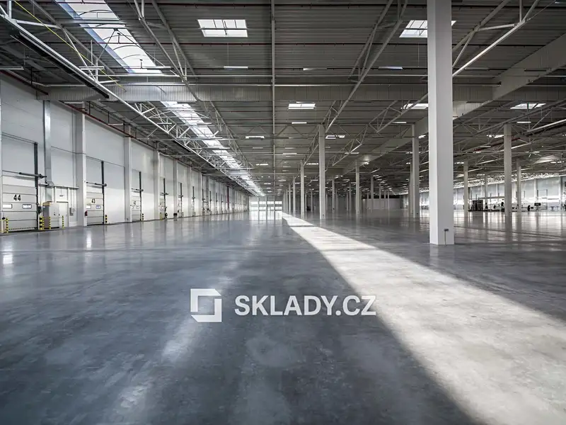 Pronájem skladového prostoru 8542 m², Jeneč – náhled fotky 3