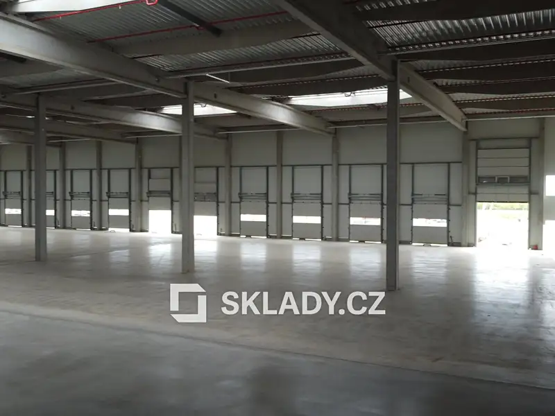 Pronájem skladového prostoru 4000 m², Libice nad Cidlinou – náhled fotky 2
