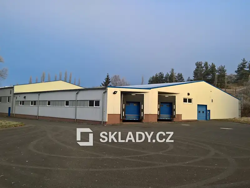 Pronájem skladového prostoru 2700 m², Višňová – náhled fotky 1