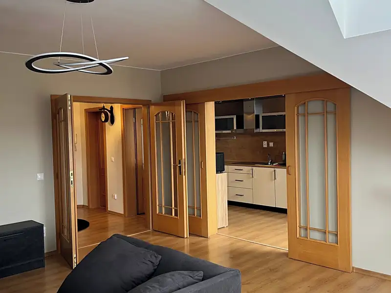 Prodej bytu 3+1 120 m², Karlovy Vary – náhled fotky 3
