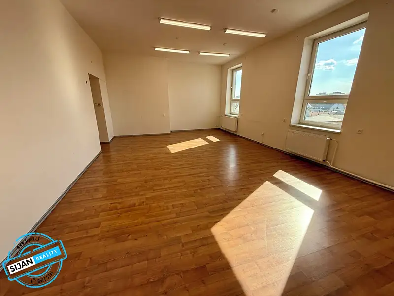 Pronájem kanceláře 38 m², Opava – náhled fotky 2