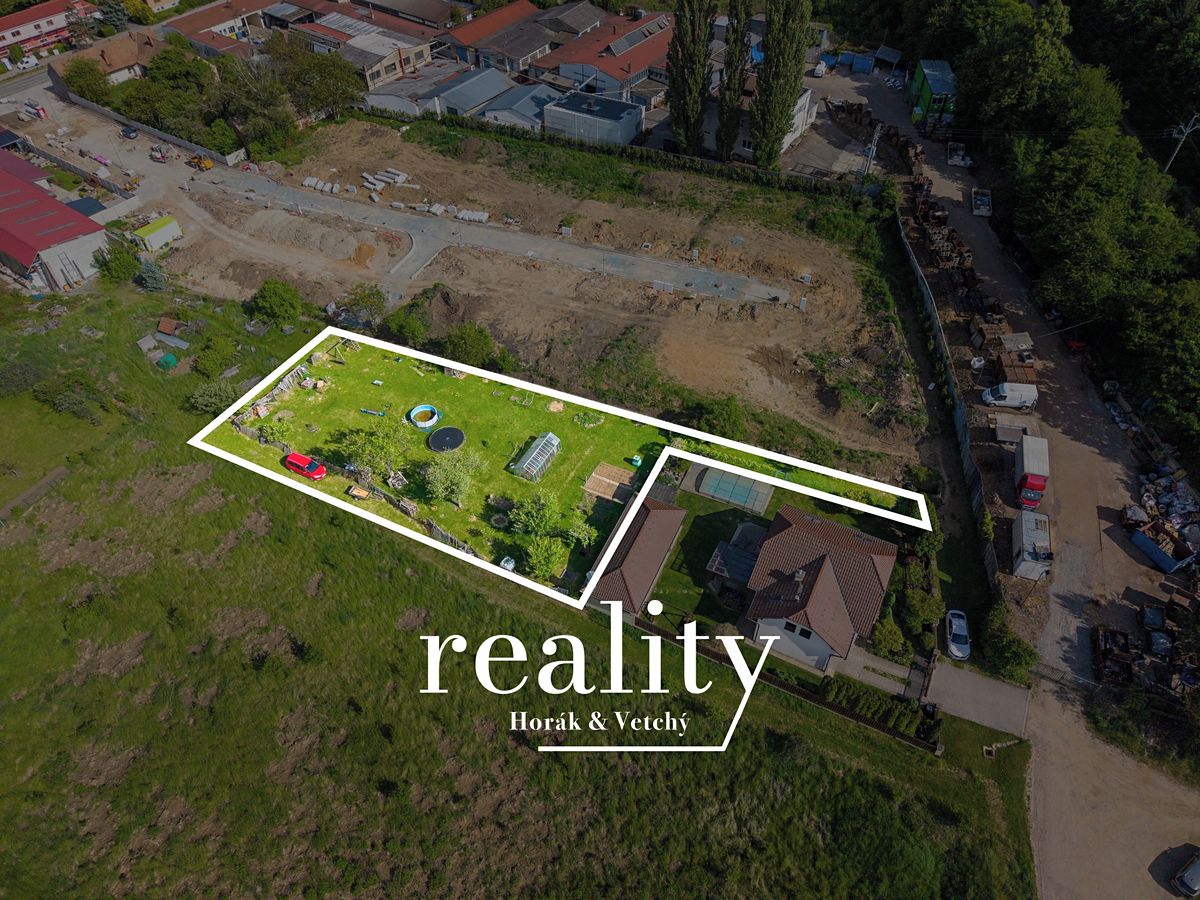 Prodej stavebního pozemku 1171 m², Česká – fotka 1 z 3